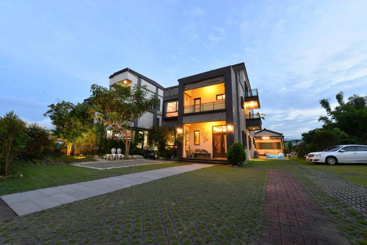 Ferienwohnung Weiden House Luodong Exterior foto