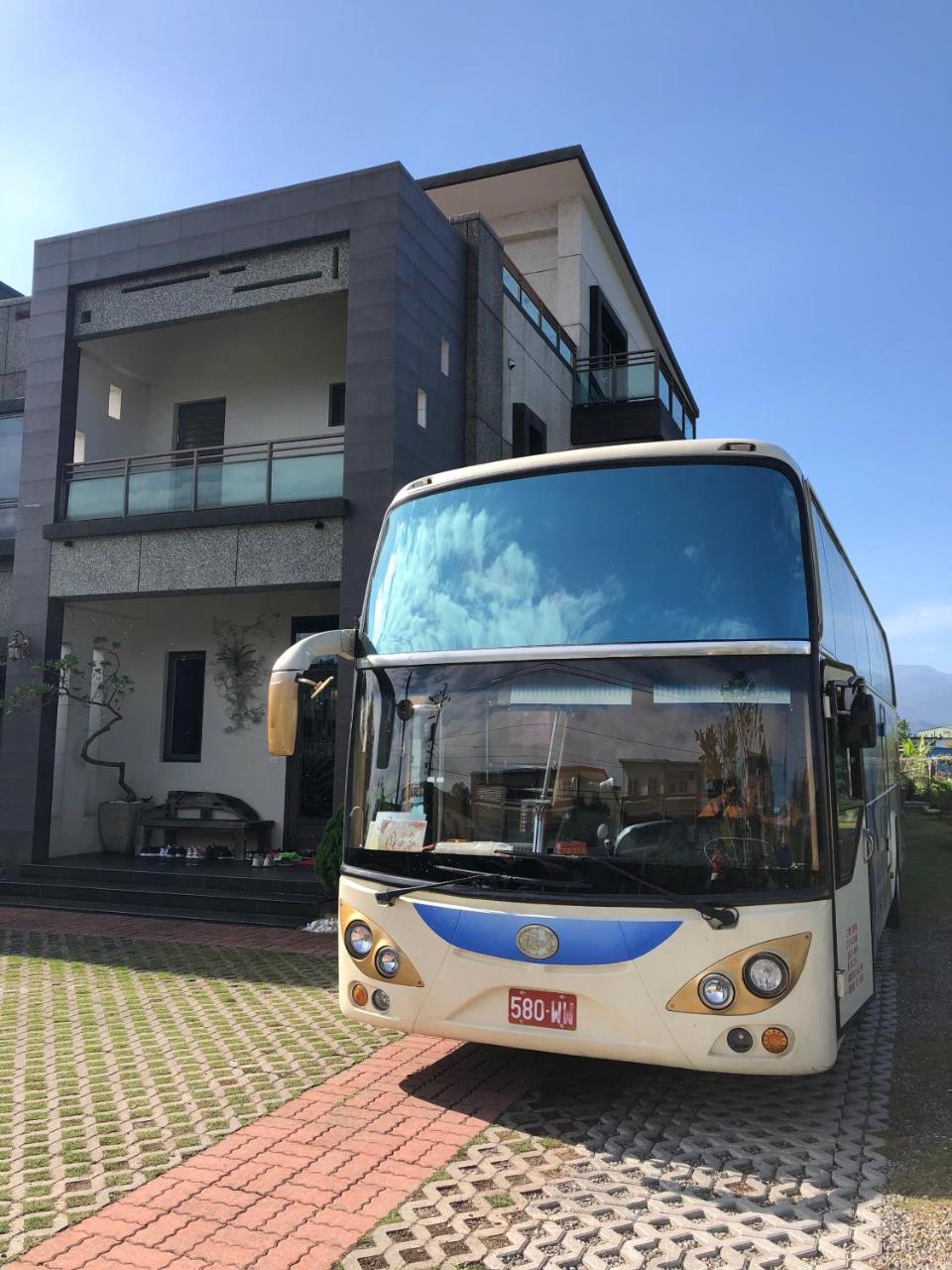 Ferienwohnung Weiden House Luodong Exterior foto